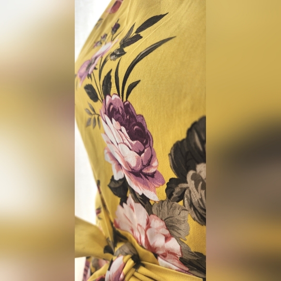 NWT Vintage Flower Yellow Midi Dress! - Picture 3 of 11